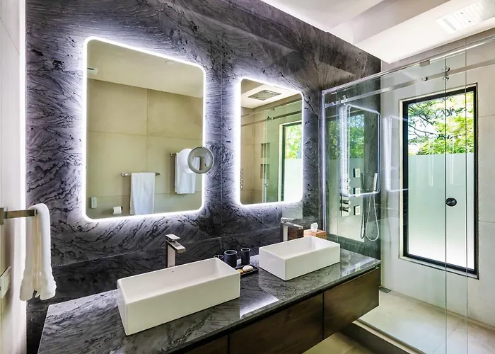 Beachfront Villa, Private Pool & Daily Breakfast Villa Potrero (Guanacaste)