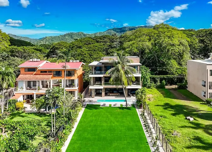 Beachfront Villa, Private Pool & Daily Breakfast * Potrero (Guanacaste)